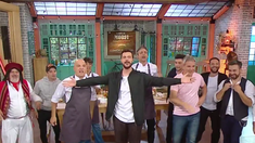 Diego Leuco sigue al frente de La Peña, ahora junto a Lizy Tagliani. Diego Leuco sigue al frente de La Peña, ahora junto a Lizy Tagliani.