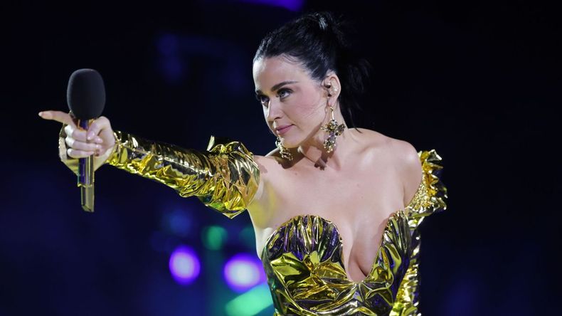 Katy Perry consiguió una cifra de nueve dígitos por sus cinco álbumes.