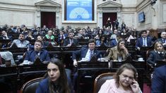 El oficialismo cambió de estrategia y dio quorum para evitar la foto de sus bancas vacías. El oficialismo cambió de estrategia y dio quorum para evitar la foto de sus bancas vacías.