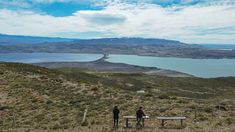 Turismo en Argentina: los dos lagos salvajes que se unen en la Patagonia y enamoran a todos. Turismo en Argentina: los dos lagos salvajes que se unen en la Patagonia y enamoran a todos.