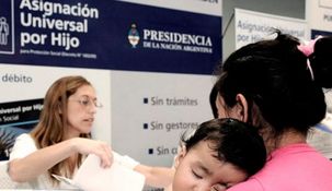 Quienes sean beneficiarios de AUH no recibirán bono extra, aunque tienen otros beneficios.