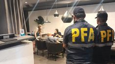 Allanamientos en Puerto Madero en busca de la red que ingresa embarazadas rusas al país. Allanamientos en Puerto Madero en busca de la red que ingresa embarazadas rusas al país.