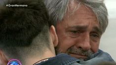 Darío no pudo contener las lágrimas delante de sus compañeros. Darío no pudo contener las lágrimas delante de sus compañeros.