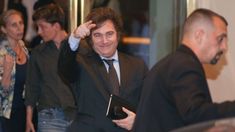 Milei omite hablar del paro y hace foco en la economía.