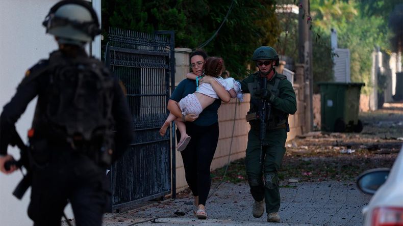 Hamás asegura que perdió contacto con los responsables de proteger a los rehenes israelíes.