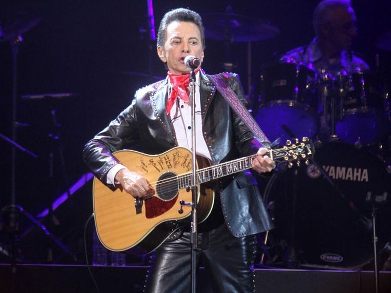 Palito Ortega durante un recital en el Luna Park&nbsp;