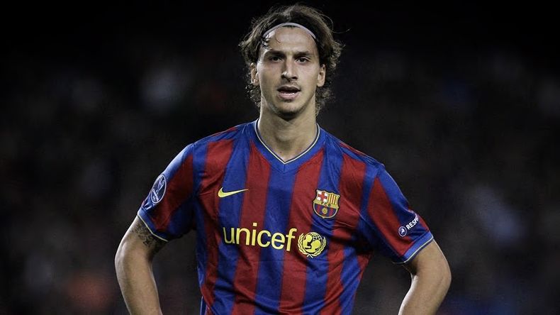 En 2009, Ibrahimovic firmó con Barcelona por 66 millones de euros.