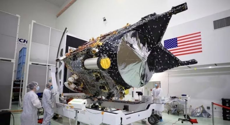 Qué tecnología utiliza la NASA para comunicarse en el espacio profundo