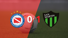 san martin (sj) paso a cuartos de final con una victoria ante argentinos juniors