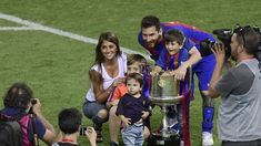 Lionel Messi y su familia Lionel Messi y su familia