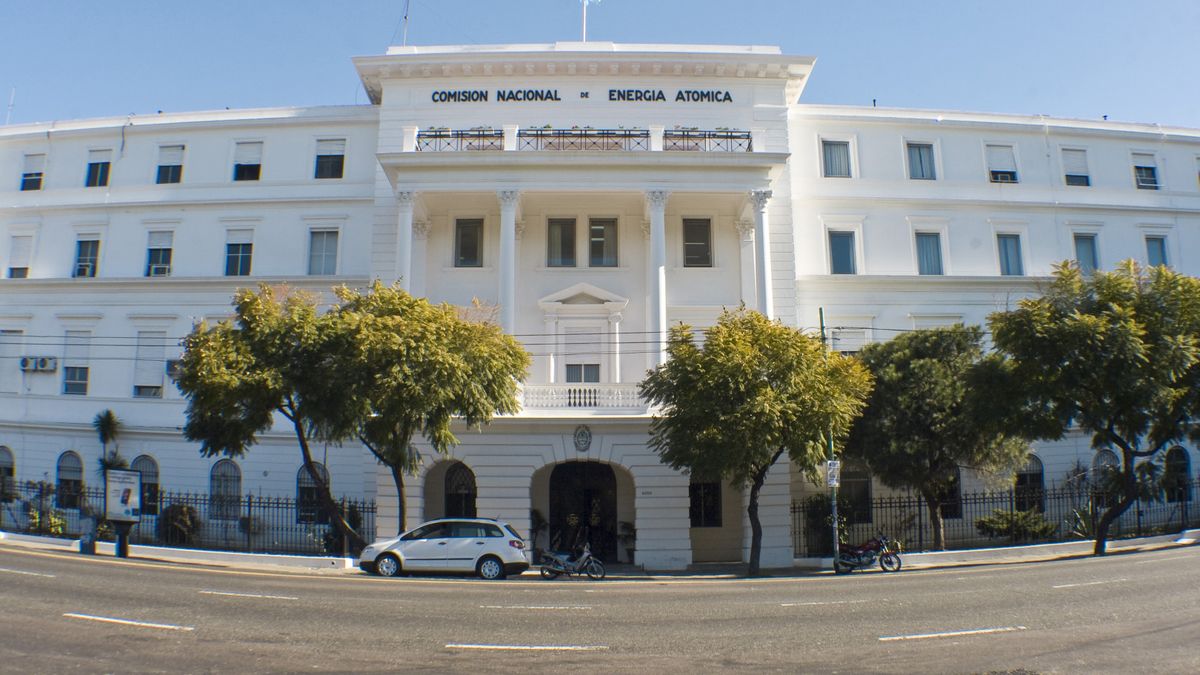 Directivos de la CNEA alertaron por el deterioro de los salarios, la falta de presupuesto y la fuga de profesionales