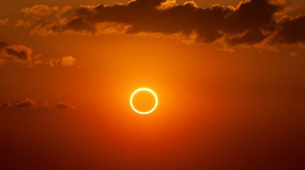 El eclipse solar anular se observó en distintas partes de la Argentina y fue viral.