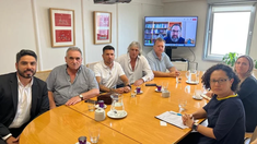 Los sindicalistas reclamaron y criticaron al Gobierno frente a los representantes de la OIT.