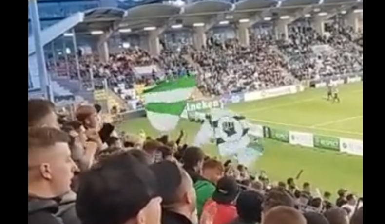 El repudiable gesto de una hinchada irlandesa.&nbsp;