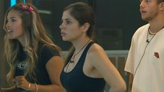 Romina Uhrig recibió a Alfa en la casa. Romina Uhrig recibió a Alfa en la casa.