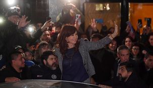 Cristina Kirchner apuntó hacia la Policía de la Ciudad. Cristina Kirchner apuntó hacia la Policía de la Ciudad.
