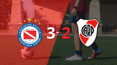luciano gondou marca un doblete en la victoria 3-2 de argentinos juniors ante river plate luciano gondou marca un doblete en la victoria 3-2 de argentinos juniors ante river plate