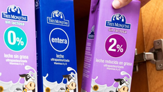 Un truco ideal para reciclar las cajas de leches utilizadas en tu casa y darles usos ingeniosos y creativos. Un truco ideal para reciclar las cajas de leches utilizadas en tu casa y darles usos ingeniosos y creativos.