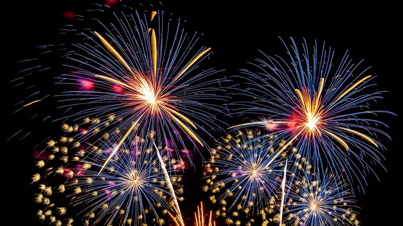 Lanzan la sexta campaña nacional para promover los fuegos artificiales amigables