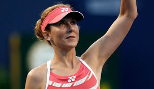 Seles anunció que padece miastenia gravis. Seles anunció que padece miastenia gravis.