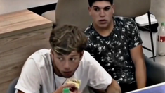 Hubo un insólito error al aire en Gran Hermano. Hubo un insólito error al aire en Gran Hermano.