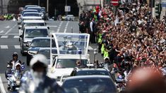 El cuerpo del papa Francisco recorrió 6 kilómetros a través de Roma hasta su lugar de descanso final en la plaza de Santa María la Mayor.