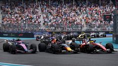 Colapinto junto a Verstappen y Hamilton. Colapinto junto a Verstappen y Hamilton.