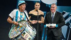 Premios The Best: la hinchada argentina fue elegida como la mejor del mundo. Premios The Best: la hinchada argentina fue elegida como la mejor del mundo.