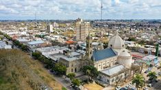 Este pueblo se destaca por su fiesta nacional de la miel o también llamada oro dulce Este pueblo se destaca por su fiesta nacional de la miel o también llamada oro dulce