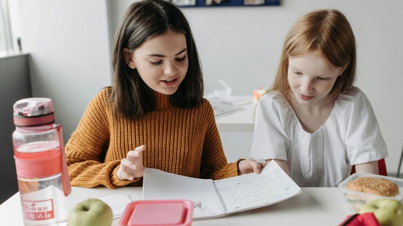 La Secretaría de Educación, parte del Ministerio de Capital Humano, inició el 10 de abril el período de inscripción para las Becas Progresar 