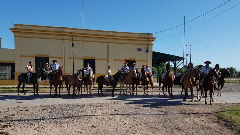 Los alrededores ofrecen caminatas y rutas para disfrutar de la flora y fauna local.