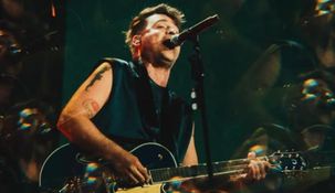 Los fanáticos deberán esperar 24 horas para ver a la banda de rock. Los fanáticos deberán esperar 24 horas para ver a la banda de rock.