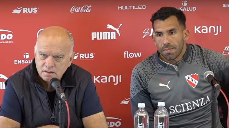 Grindetti y Tevez brindaron una conferencia conjunta donde apuntaron contra la actuación arbitral en el partido Barracas - Independiente. 