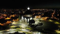 La ciudad de San Nicolás de los Arroyos de noche. La ciudad de San Nicolás de los Arroyos de noche.