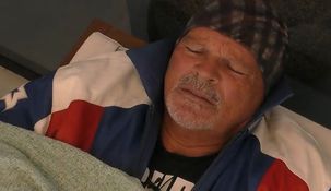 Walter se aisló de sus compañeros y habló solo por unos minutos.