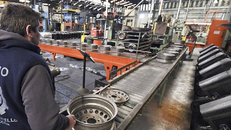 La industria creció 4