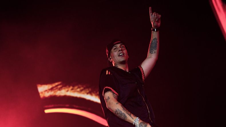 Duki fue la atracción principal del segundo día del Cosquín Rock.