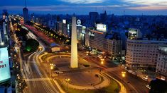 El Obelisco, el icónico de Buenos Aires. El Obelisco, el icónico de Buenos Aires.