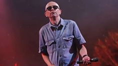 El Indio Solari presentará en la radio tres nuevos temas. El Indio Solari presentará en la radio tres nuevos temas.