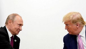 Donald Trump junto a Vladimir Putin. Donald Trump junto a Vladimir Putin.