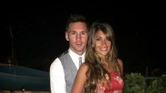 Lionel Messi y Antonella Roccuzzo: románticos en la costa italiana y navegaron con delfines Lionel Messi y Antonella Roccuzzo: románticos en la costa italiana y navegaron con delfines