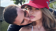 La pareja se mostró en su casa de Nordelta en una rutina de ejercicios. La pareja se mostró en su casa de Nordelta en una rutina de ejercicios.