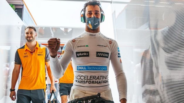 El piloto australiano continuará en la F1 y dejó de lados los rumores.