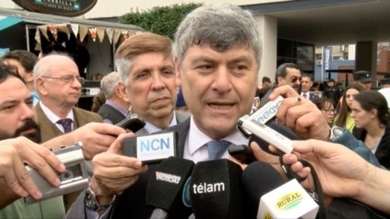 Buryaile afirmó que la UCR está dispuesta a dar quórum para tratar el acuerdo con el FMI