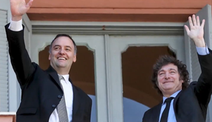 El vocero junto al Presidente en la Casa Rosada.