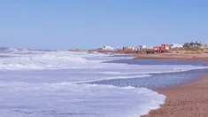 Esta localidad conserva la esencia de los viejos pueblos costeros con playas amplias. Esta localidad conserva la esencia de los viejos pueblos costeros con playas amplias.