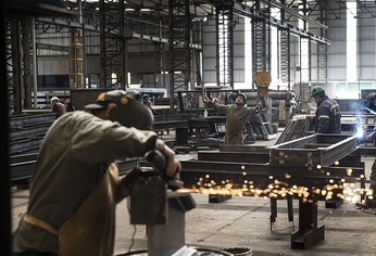 Se extiende la crisis en el sector industrial. Se extiende la crisis en el sector industrial.