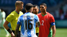 Argentina empató sobre el final en medio de una polémica Argentina empató sobre el final en medio de una polémica