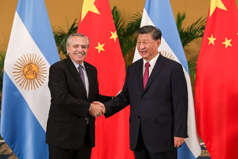 Alberto Fernández y Xi Jinping durante la cumbre del G20 en Indonesia.