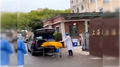 El hombre había sido dado por muerto y era trasladado al crematorio. El hombre había sido dado por muerto y era trasladado al crematorio.